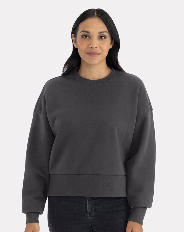 Women's Heavyweight Crewneck Sweatshirt Thumbnail